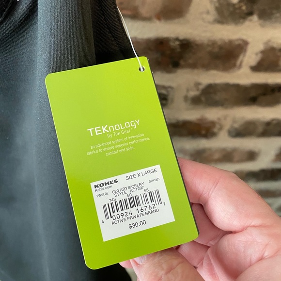 NWT Tek Gear Yoga Top - Size XL - Picture 4 of 4